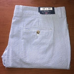 38” Vineyard Vines Slimfit Seersucker Pants